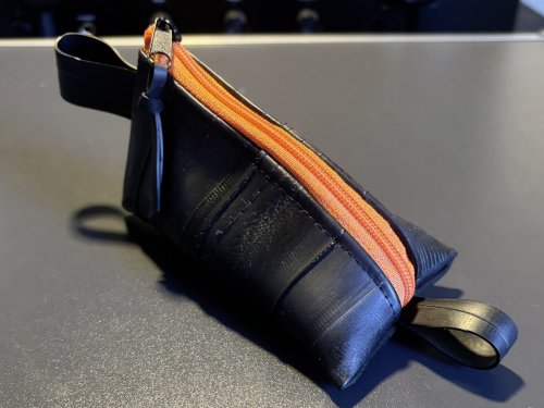 Schlüsselmäppchen, upcycling, Reißerschluss in orange